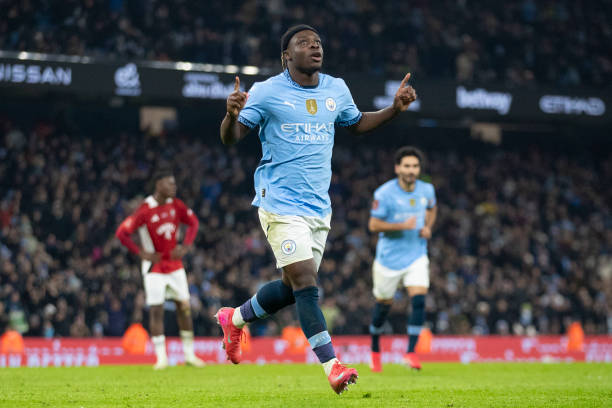 开两次会议 开两次会议